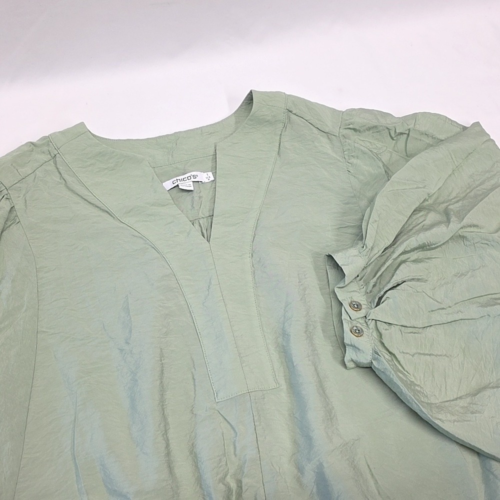 Chico's Blouse Womens 1 US 8 Sage Green Crinkle V-Neck Tie Front Balloon Sleeve